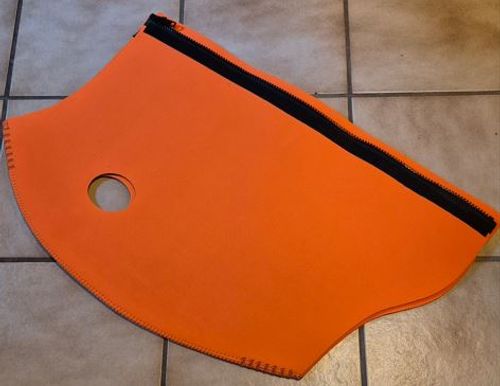 Neoprenväst Orange XXL Halsmått 49 cm Bröstmått 76 cm Magmått 64 cm Rygglängd 60 cm Teba